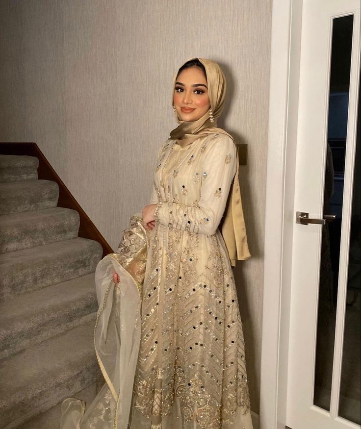 Pakistani Hijab Style For Wedding, Hijab On Wedding Pakistani, Hijab Styles For Party, Brown Hijab, Party Hijab, Wedding Fits, Hijabi Brides, Desi Fits, Islamic Holidays