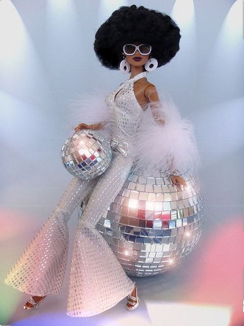 70 Disco Party Outfit, Roller Disco Outfit, 1970s Disco Fashion, Disco Ball Outfit, Disco Diva Costume, Disco Halloween Costumes, 70s Disco Costume, Moda Disco, Disco Barbie