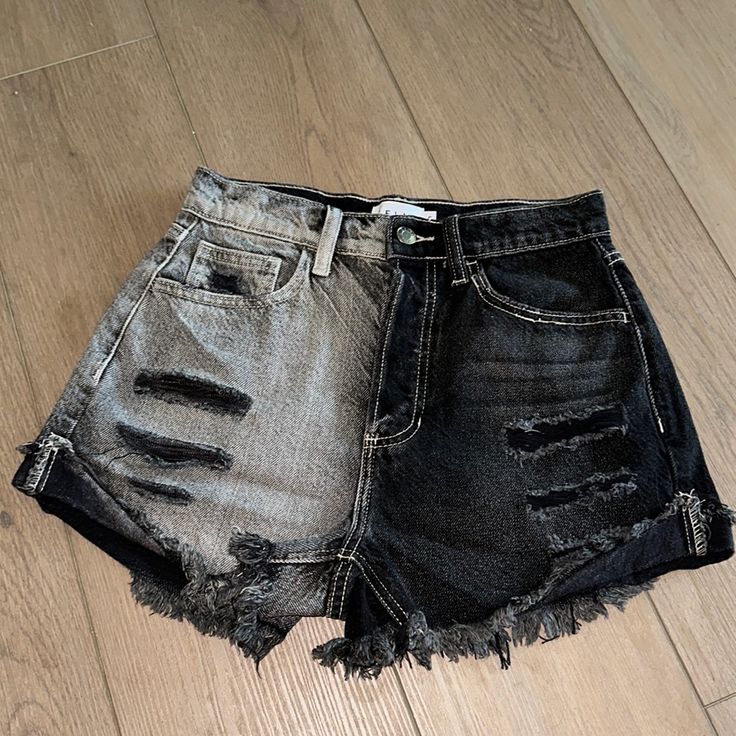 Brand New Shorts Grunge Bottoms, Goth Shorts Outfits, Emo Shorts, Black High Rise Grunge Jean Shorts, Grunge Black Bottoms With Built-in Shorts, Black Grunge Jean Shorts, Grunge High-waisted Shorts With Frayed Hem, Goth Shorts, Punk Shorts