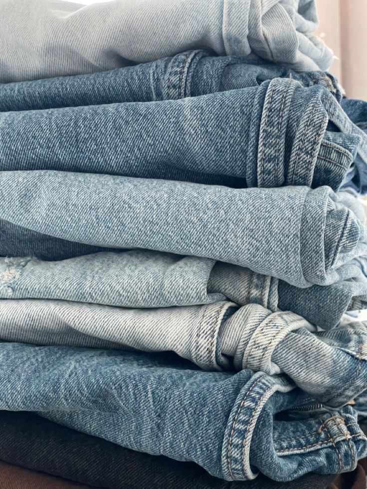 blue jeans basics #fashion #minimalist #scandinavian Blue Jean Aesthetic, Fashion Astethic, Jeans Aesthetic, Christmas Board, Fashion Minimalist, Baby Colors, Mood Board Fashion, Light Denim, Blue Jeans