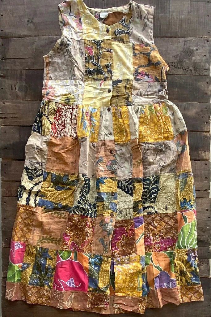 PW Dress - 9 Made out of vintage Balinese fabrics. Measurements: O/S: Bust 18.5" Length 49" Colors will vary. One size. Girls Outerwear, Kimono Cardigan, Top Graphic Tees, Glam Dresses, Balinese, Long Blouse, Cardigan Jacket, Women Accessories Jewelry, Short Sleeve Blouse