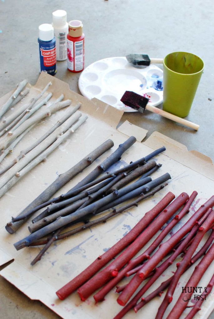 the tools are laying out on the table ready to be used for painting and decorating