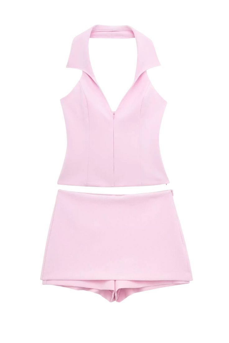 Goodnight Macaroon 'Laura' Halter Top & Shorts Set (Sold Separately) Top: Collared/Halter Zipper Closure Measurements: XS - Bust 54cm, Top Length 68cm, Waist 68cm, Bottom Length 32cm S - Bust 55cm, Top Length 72cm, Waist 72cm, Bottom Length 33cm M - Bust 56cm, Top Length 76cm, Waist 76cm, Bottom Length 34cm L - Bust 57cm, Top Length 80cm, Waist 80cm, Bottom Length 35cm Machine cold and gentle cycle or hand wash cold Lay flat to dry Do not tumble dry Do not iron If you are unsure or need assistan Shorts Rosa, Halter Shirt, Backless Shirt, Short Pollera, Straight Clothes, Casual Chique, High Street Fashion, Pink Suit, Halter Tank