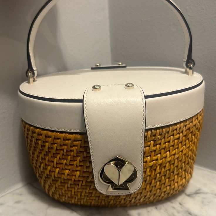 Super Unique And Detailed. High End Piece, New Never Worn! Chic White Straw Bag With Braided Handles, Chic White Woven Straw Bag, Chic Beige Straw Bag For Picnic, White Top Handle Summer Bag, Summer Top Handle Straw Bag With Gold-tone Hardware, Summer Straw Bag With Gold-tone Hardware And Top Handle, Luxury White Straw Bag For Summer, Chic White Straw Bag For Vacation, Chic Straw Bag For Spring Picnic