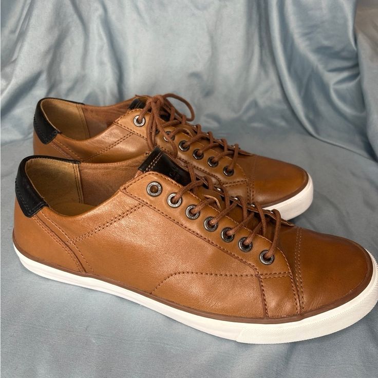 Beautiful Coach Perkins Lo Top Ltr Snkr Mens Shoes Sz 10d In Saddle Style # Fg1056. Excellent Condition. No Defects. Bin75 Casual Leather Skate Shoes With Contrast Sole, Casual Leather Skate Shoes With Rubber Sole, Brown Leather Round Toe Skate Shoes, Casual Sneakers With Rubber Sole And Plain Toe, Casual Leather Sneakers With Speckled Midsole, Brown Mid-top Sneakers With Speckled Midsole, Brown Cushioned Sneakers With Plain Toe, Leather Slip-on Skate Shoes For Sports, Casual Leather Slip-on Skate Shoes