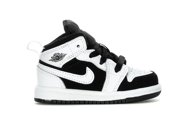 Best gifts for newborns/babies! Baby Jordan Shoes, Air Jordan 1 Mid White, Gifts For Newborns, Baby Jordans, Newborn Shoes, Jordan Shoes Girls, Baby Swag, All Nike Shoes