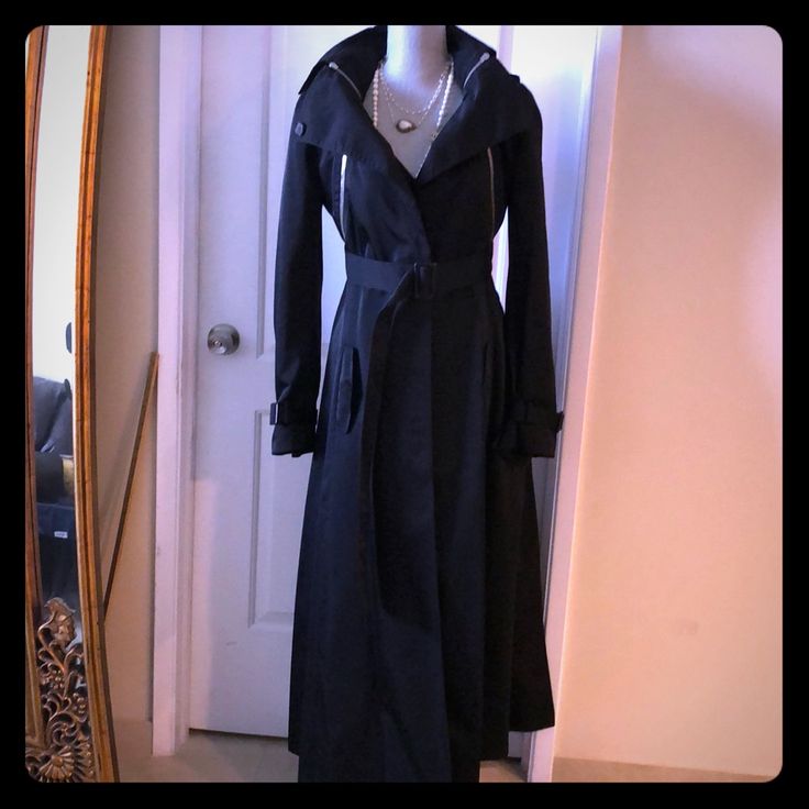 Beautiful Dressy Really Long Coat! Gianfranco Ferre. Made In Italy Limited Edition . One Of The Kind!!! Exellent Condition! Newer Worn .. Gianfranco Ferre, Long Coat, Trench Coat, Limited Edition, In Italy, Size 4, Jackets & Coats, Jackets For Women, Italy