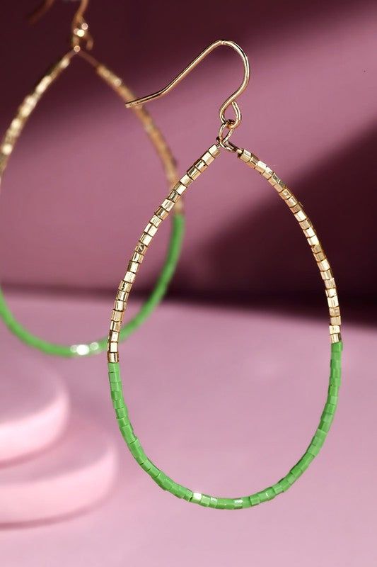 Beautiful and dainty, these are the perfect accessory for you! - 2.25" long - Super lightweight Cheap Green Beaded Earrings For Summer, Cheap Teardrop Beaded Earrings With Tiny Beads, Simple Bead Earrings, Diy Earrings Easy, Diy Leather Earrings, Earrings Bead, Beaded Earrings Diy, Earrings Diy, Earring Ideas