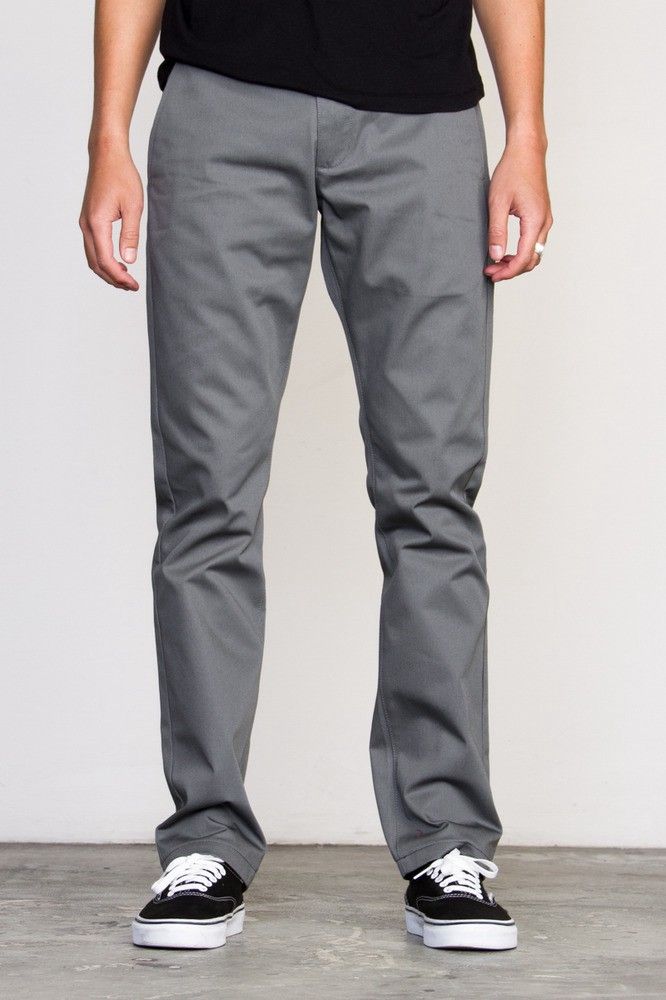 RVCA Week-end Stretch Pants. #rvca #cloth # Vans Shoes Fashion, Husband Clothes, Fitted Slacks, Cotton Casual Pants, Mens Slacks, Vans Outfit, Rvca Mens, Dad Fashion, Mens Casual Dress Outfits