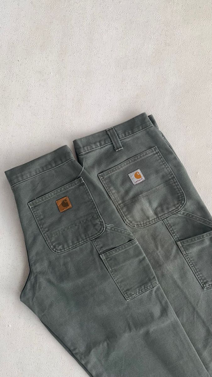 via @tasteegoodss Carhartt Carpenter, Vintage Carhartt, Moss Green, Denim Pants, Mens Outfits, Instagram Photos, Photo And Video, Instagram Photo, Pants