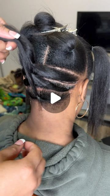 _MyNaturalHairJoint on Instagram: "Parting tutorial for small #braids @conqueredhair" Parting Hair For Small Knotless Braids, Braiding Parts For Box Braids, Parting Diagram Braids, Easy Parting For Braids, Small Part Braids, 1 Layer Feed In Braids, Box Braid Braiding Pattern, How To Part Box Braids Natural Hair, Small Box Braids Natural Hair