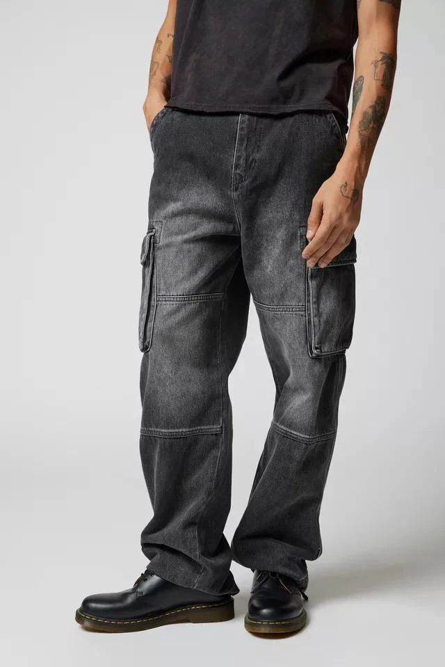 Light wash cargo pocket jeans by the essential BDG label. Features a baggy fit and high rise waist. Topped with utility pockets and includes a zip fly & button closure. Urban Outfitters exclusive..Features:.- Baggy fit jeans from BDG.- High-rise waist.- 14oz. denim.- Zip fly; button closure.- UO exclusive.Content + Care:.- 100% Cotton.- Machine wash.- Imported.Size + Fit:.- Model is wearing size 32.- Measurements taken from size 32.- Rise: 13'.- Inseam: 32'.- Leg opening: 10'.Giving classics an original twist, BDG is UO's exclusive collection of denim and elevated basics. Urban Straight Leg Cargo Jeans With Pockets, Urban Straight Leg Cargo Jeans, Relaxed Fit Washed Black Cargo Jeans With Multiple Pockets, Baggy Washed Black Jeans With Cargo Pockets, High Rise Washed Black Cargo Jeans With Side Pockets, Casual Washed Black Cargo Jeans With Side Pockets, Baggy Cargo Jeans With Pockets For Streetwear, Urban Washed Black Cargo Jeans With Five Pockets, Utility Style Washed Black Relaxed Fit Cargo Jeans