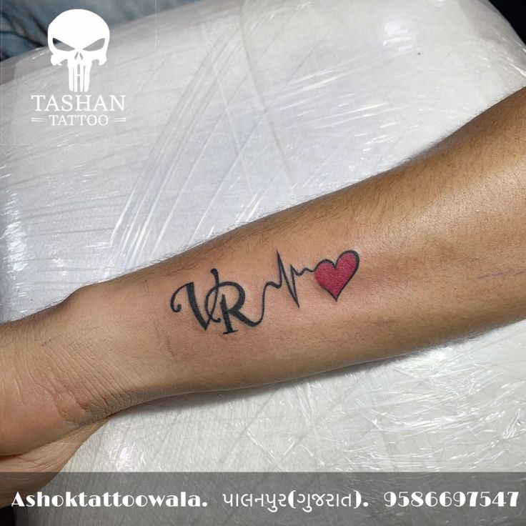 TashanTattoo
AshokTattooWala
S.20. Tirupati plaza
Opp. New bus stand
Near gd modi collage
Palanpur (gujrat)
9586697547
9687533310 Vr Tattoo Design, V Images Letter, Rv Tattoo Ideas, Vr Tattoo, Rahul Tattoo, Love Tattoo Designs, Couple Name Tattoos, Mahindra Jeep, Full Hand Tattoo