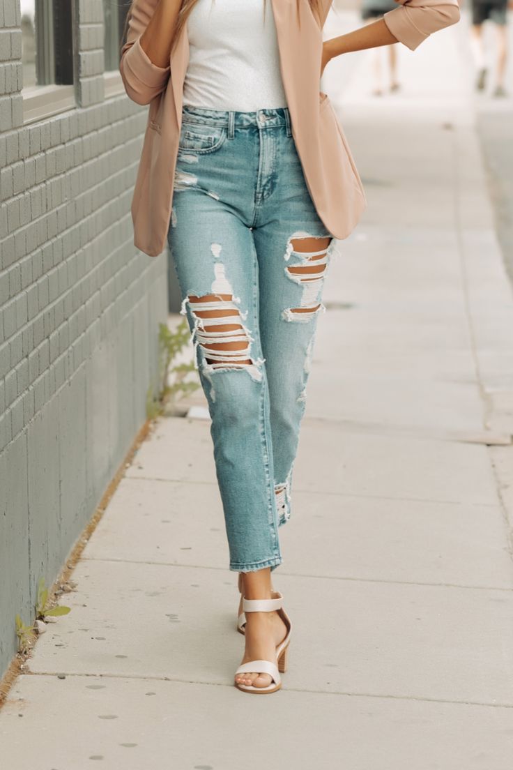 Step into straight-leg denim the right way with the Maggie Mom Jean. A worn-in look comes from the relaxed distressing and raw hem at the opening. The high rise creates a flattering, on-trend look. DETAILS: 100% cotton F. rise 10.5" / Inseam: 26" / Leg opening 15" Non-stretch denim View sizing chart Everyday High Rise Distressed Jeans, High Rise Distressed Cropped Jeans In Denim Blue, Fall Distressed Medium Wash Cropped Jeans, Everyday Ripped Cropped Jeans For Fall, Ripped Cotton Cropped Jeans For Everyday, Fall Everyday Ripped Cropped Jeans, Spring Mom Fit Cropped Jeans With Frayed Hem, Ripped Medium Wash Cropped Jeans For Fall, Spring Cropped Mom Jeans With Frayed Hem