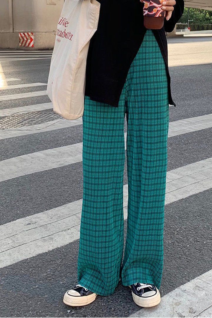 High Waist Green Hip Hop Plaid Pants – Tomscloth Plaid Pants, Cute Simple Outfits, Outfits Casuales, Cute Casual Outfits, Simple Outfits, Autumn Winter Fashion, Your Outfit, Work Outfit, Fashion Inspo Outfits