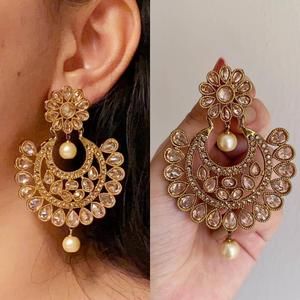 Kundan EarringsFashion EarringsWedding giftBridal | Etsy Glowing Star, Celebrities Earrings, Jewellery Traditional, Indian Gifts, Polki Earrings, Africa Dress, Earrings Indian, Indian Jewelry Sets, Kundan Earrings