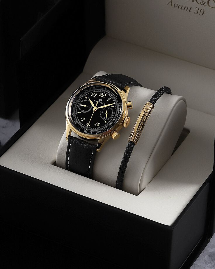 Case diameter: 39 mmCase thickness: 12 mmMaterial: 14k gold-plated 316L stainless steelDial: Black sunray dial in brassIndex & hands: Polished stainless steelGlass: Domed mineral glass with anti-reflective coatingMovement: Seiko VD32Case back: Screw-down casebackWater Resistance: 10 ATM (snorkeling)Strap: Genuine black leather, clasp in 14k gold-plated 316L stainless steelSize: Onesize, fits all wristsLug width: 20 mmPackaging: Black leather box with certificate and manualAvailability: In stock, Gold Watch Accessories With Subdials And Round Dial, Gold Chronograph Watch With Round Dial For Business, Gold Chronograph Watch For Business, Gold Stainless Steel Watch For Business, Gold Stainless Steel Watch Accessories For Business, Gold Chronograph Watch Accessories With Round Dial, Formal Gold Chronograph Watch With Metal Dial, Classic Stainless Steel Chronograph Watch With Polished Finish, Black Chronograph Watch With Polished Finish