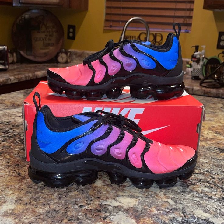 Excellent Used Condition In Original Box Wore Once Few Scuff Marks On Black Rubber Nothing Major Women Nike Air Vapormax Plus Size 11 Air Vapormax Plus, Nike Air Vapormax Plus, Women Nike, Air Vapormax, Nike Air Vapormax, Nike Shoes Women, Black Rubber, Shoes Women, Womens Shoes Sneakers