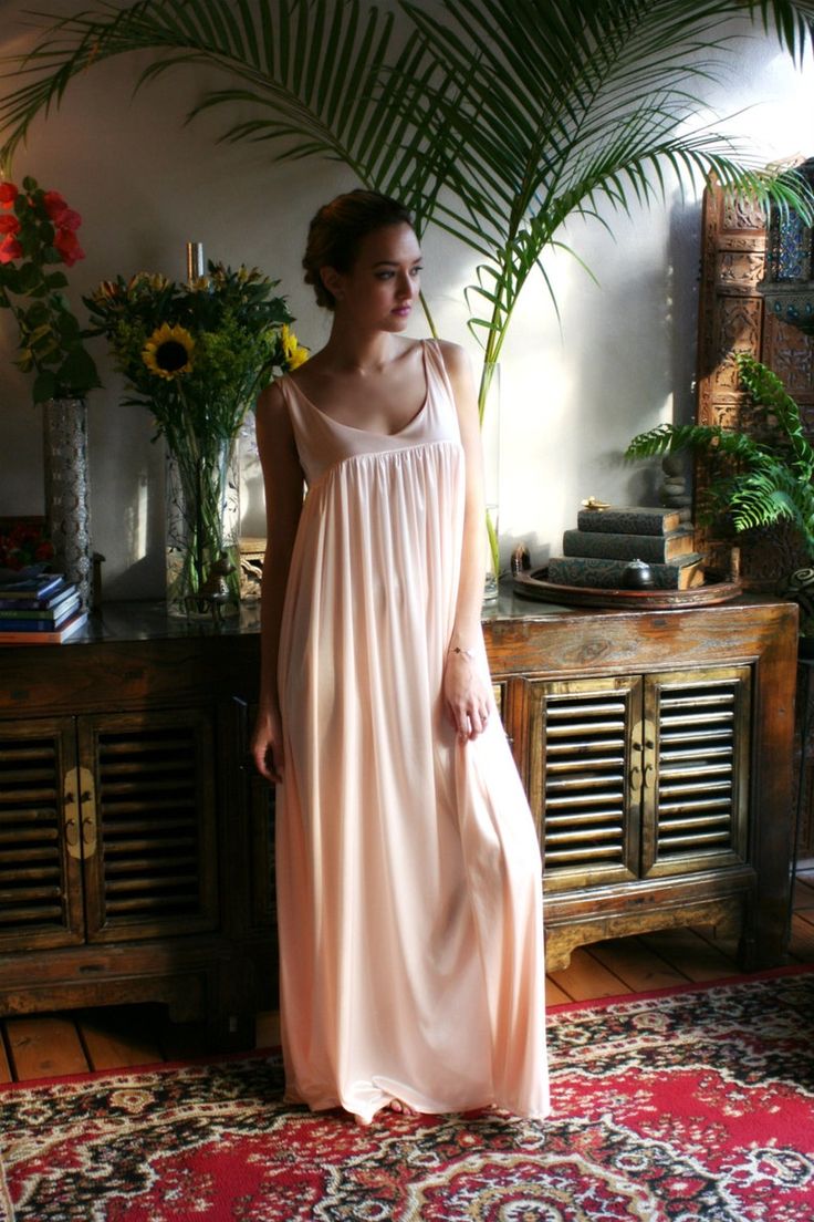 Mexico Dress, Beautiful Nightgown, Lingerie Satin, Bridal Nightgown, Sleep Gown, Pink Nightgown, Satin Nightgown, Pink Gown, Satin Sleepwear