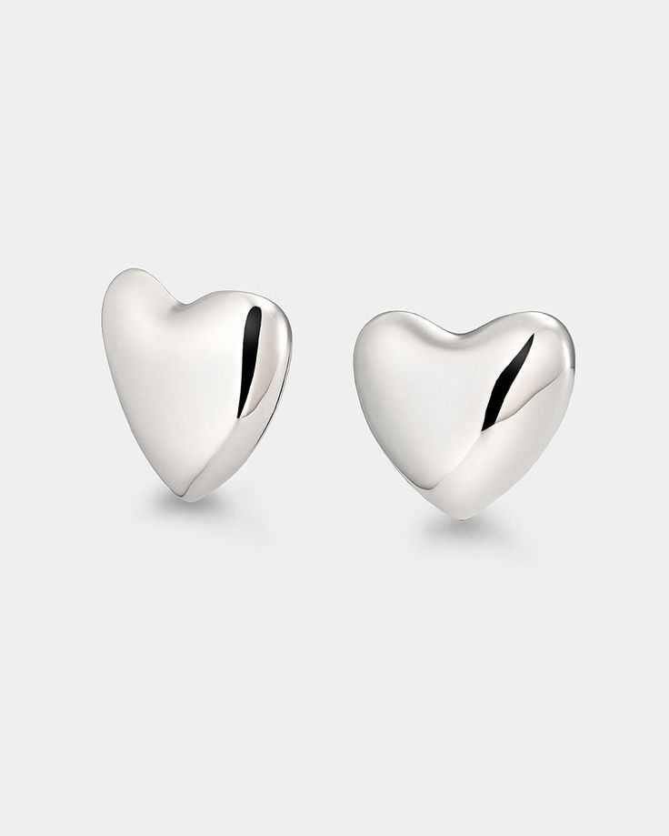 A bold and distinctive earring featuring our favorite heart shape. Contemporary Jewelry, Glass Jewelry, Heart Earrings, Gold Plated Sterling Silver, Heart Shape, Heart Shapes, Gemstone Rings, Gold Plate, Plating