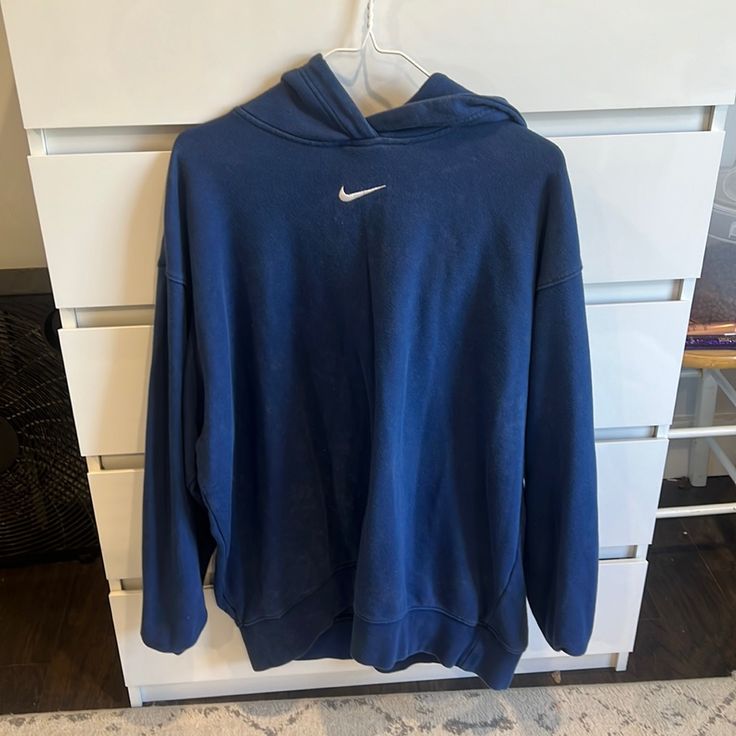 Never Worn Smoke Free Home Oversized Blue Athleisure Sweatshirt, Blue Oversized Athleisure Sweatshirt, Oversized Blue Crew Neck Hoodie, Blue Nike Hoodie For Fall, Nike Blue Hoodie For Fall, Nike Oversized Hoodie With Drawstring, Nike Oversized Hoodie For Winter, Oversized Nike Hoodie With Drawstring Hood, Oversized Nike Hoodie With Ribbed Cuffs