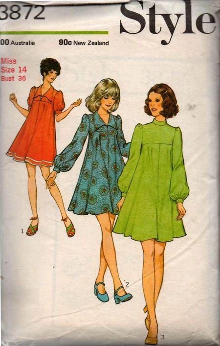 70s Sewing Patterns, Vintage Clothes Patterns, 1970s Sewing Patterns, Patron Vintage, Retro Sewing Patterns, 60s And 70s Fashion, Robes Vintage, Vintage Dress Patterns, Fashion Sewing Pattern