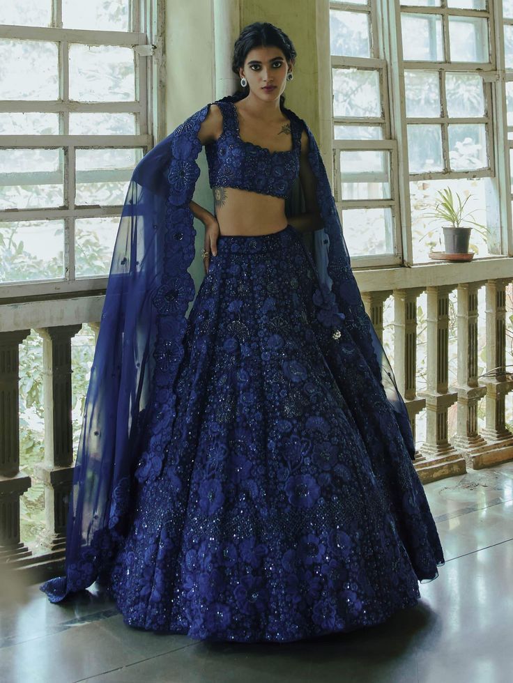 Lehenga Blue, Royal Blue Lehenga, Navy Blue Lehenga, Orang India, Pengantin India, Reception Outfit, Blue Organza, Lehenga Designs Simple, Party Wear Lehenga Choli