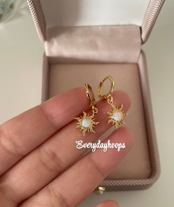 Approx 15mm x 15mm charm Material: Brass, Opal , cubic 18k GOLD plated Huggies.  This pair is perfect for every day wear. Can be worn in any lobe piercing, they are 18k Gold plated so can be worn everyday and keep their gorgeous gold colour and shine, longer than your standard earring.  Shipping available for International orders * Shipped same/next business day * All earrings come in a gift pouch ✨ * Message me if you have any questions or custom requests 💕 box not included Lobe Piercing, Earrings Minimalist, Opal Earrings, Gold Jewellery, Earrings Gold, Jewelry Gift, Favorite Jewelry, Gold Earrings, Jewelry Necklace Pendant