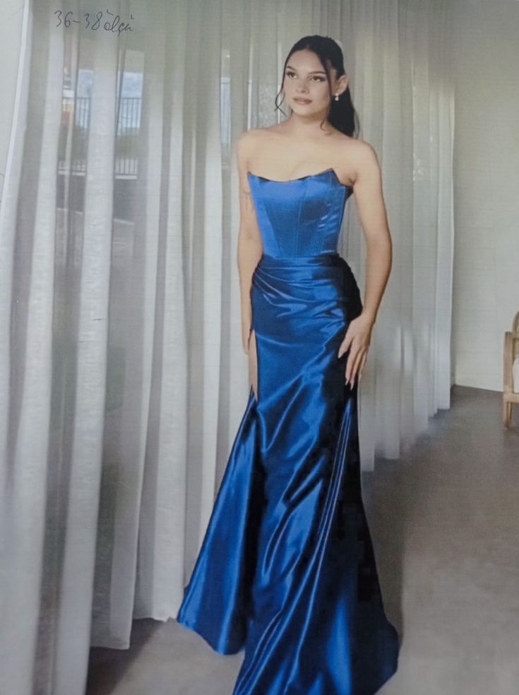 Royal Blue Dress Outfit, Blue Satin Prom Dress, Blue Graduation Dresses, Navy Blue Prom Dress, Royal Blue Gown, Navy Prom Dresses, Blue Satin Dress, Navy Blue Prom Dresses, Blue Ball Gowns