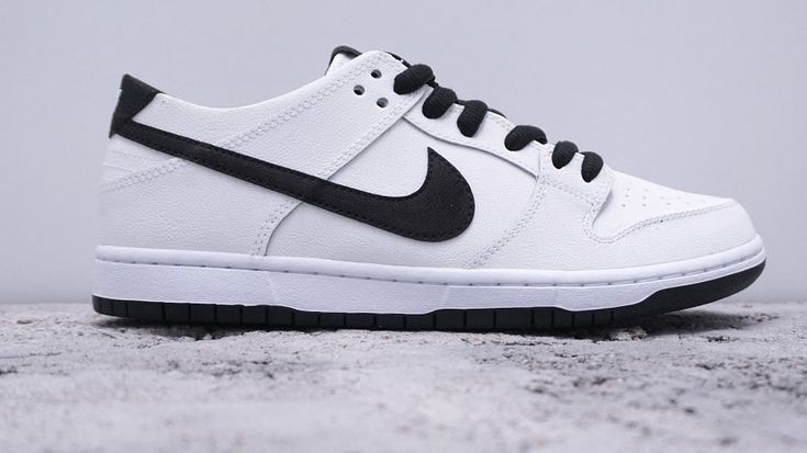 WMNS Dunk Low "White/Black" Wmns Dunk Low, Vintage Basketball, Nike Dunk Low, Nike Cortez Sneaker, Dunk Low, Nike Dunk, Nike Dunks, Street Style Women, The Vintage