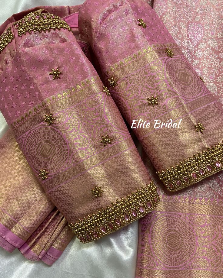 Bridal Hand Work Blouse Design Latest, Wedding Saree Blouse Designs Simple, Golden Blouse Maggam Work, Golden Blouse Embroidery Designs, Blouse Designs For Wedding Saree, Simple Hand Aari Work Designs, Aari Blouse Designs Latest Wedding, Pink Blouse Designs For Saree Maggam Work, Blouse Designs With Border