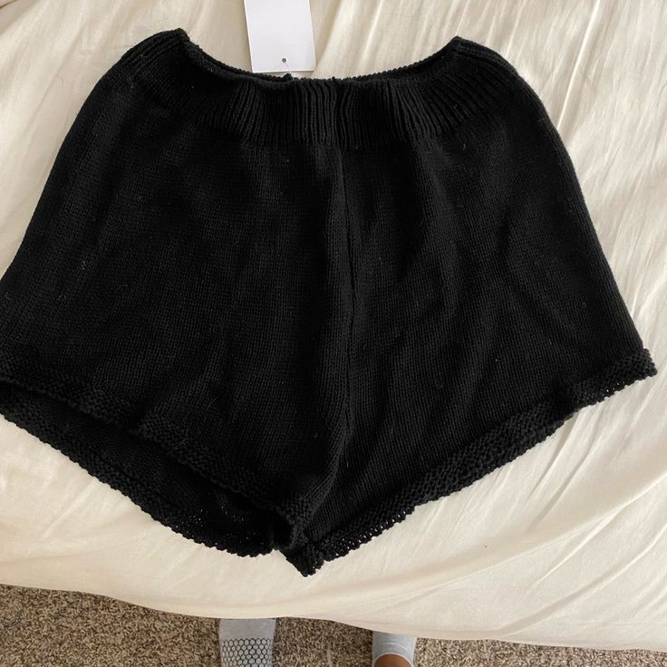 Fits Like Small Cozy Black Bottoms For Fall, Trendy Black Shorts For Winter, Trendy Black Winter Shorts, Chic Black Shorts For Loungewear, Casual Black Winter Shorts, Black Cotton Shorts For Fall, Black Knit Bottoms For Loungewear, Black Knit Bottoms For Spring, Casual Black Knit Bottoms