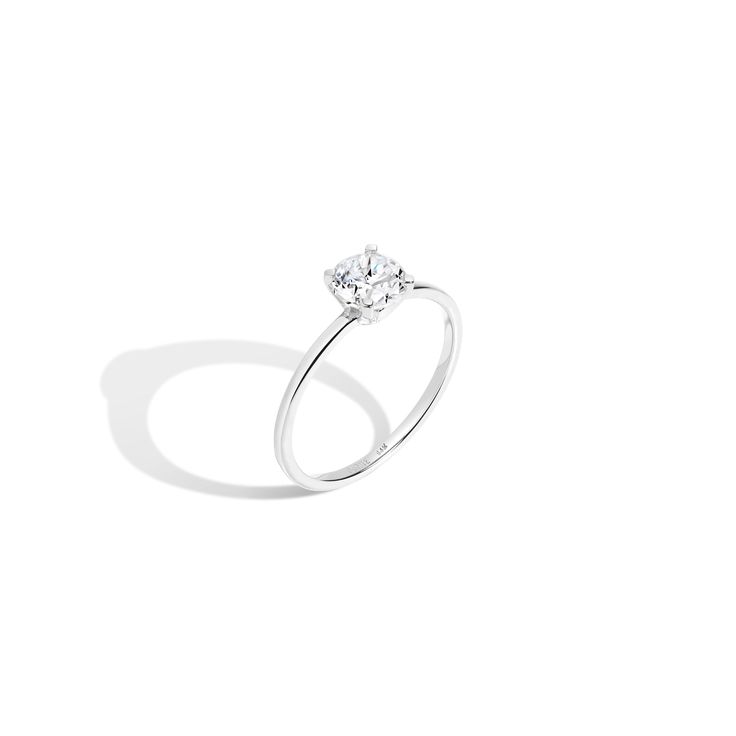 Lifestyle Model Vday Gifts, Solitaire Diamond Ring, Diamond Rings Design, Round Solitaire, Solid Gold Band, Solitaire Diamond, Diamond Solitaire Rings, Engagement Jewelry, Brilliant Diamond