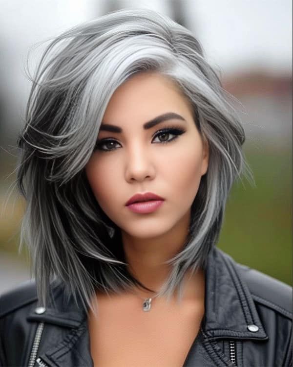 Jade Luna Grey Highlights Around Face, Red To Grey Hair Transition, Grey Hair Roots, Grey Blending, Long Silver Hair, Pretty Blonde Hair, Grey Hair Transformation, Silver Blonde Hair, Gorgeous Gray Hair