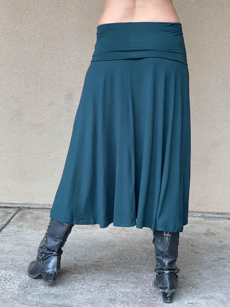 Stretch Long Skirt Bottoms For Fall, Stretch Long Skirt For Fall, Casual Fitted Maxi Skirt With Gathered Detail, Versatile Relaxed Fit Gathered Maxi Skirt, Stretch Flared Skirt With Wide Waistband, Solid 4-way Stretch Skirt, Versatile Flowy Lined Maxi Skirt, Versatile Fitted Flared Skirt, Versatile Relaxed Maxi Skirt For Fall