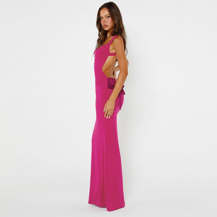 Features: Experience ultimate style and comfort with our Gradient Strapless Backless Maxi Dress. Featuring a fashionable off-shoulder design and bodycon fit, this dress will enhance your curves and make you stand out. The back split and sleeveless design add a touch of sexiness, perfect for any occasion. Fitted Backless Bodycon Dress With Side Slits, Chic Low Back Maxi Dress For Night Out, Backless Bodycon Dress With Side Slits, Fitted Bodycon Dress With Side Slits And Backless Design, Stretch Backless Dress With Back Zipper, Fitted Backless Dress With Side Slits For Night Out, Stretch Backless Dress With Low Back For Date Night, Stretch Low Back Maxi Dress For Night Out, Stretch Maxi Dress With Low Back For Night Out