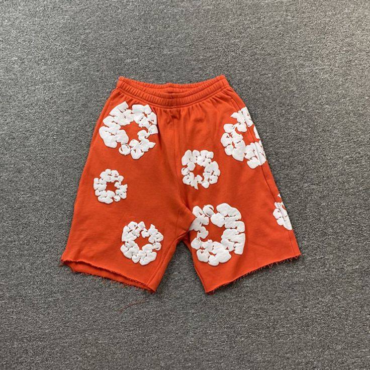 Denim Tears Classic White Garland Athletic Orange Shorts Brand New No Wear Or Stains, Very Good Condition Elastic Waist, Side Pockets Size Length 1/2waist Hipline S 52 29 94 M 54 31 98 L 56 33 102 Xl 58 35 106 Units: Cm, Measuring Error 1-3 Cm Listed Sizes Are Still Available Graphic Shorts, White Garland, Denim Tears, Lil Bro, Black Men Fashion Casual, Orange Shorts, Shorts Denim, Stylish Mens Outfits, Clothing Manufacturer