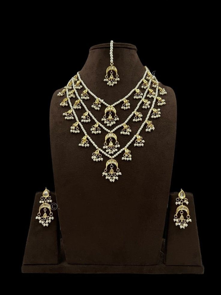 A Gift for someone most adorable for you. Suitable for all kind of outfits like lehenga, dresses, sarees . Necklace : 1 Earring:  1 Maang tika:1 Gold Kundan Necklace, Sabyasachi Jewelry, Maang Tika, Sabyasachi Jewellery, Necklace Stone, Kundan Necklace, Bollywood Jewelry, Kundan Necklaces, Necklace Pearl