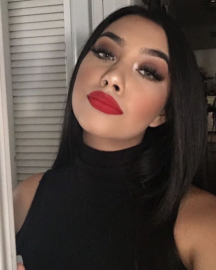 Red Lipstick Looks, Club Makeup, Red Lips Makeup Look, Red Lipstick Makeup, Red Lip Makeup, Cat Eye Makeup, Red Makeup, Makeup On Fleek, Trendy Makeup