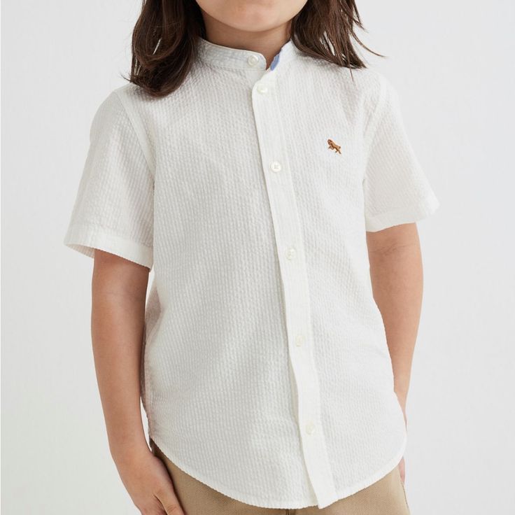 Like New. Worn Once For 20 Minute Family Shoot. In Perfect Condition. Selling Size 6-7 And A Nwt 7-8. Spring Cotton Shirt By H&m, H&m Cotton Shirt For Spring, H&m White Cotton Shirt, H&m White Short Sleeve Tops, H&m White Casual Top, Casual White Top From H&m, Casual White H&m Top, H&m Classic Short Sleeve Tops, Fitted Casual Shirt By H&m