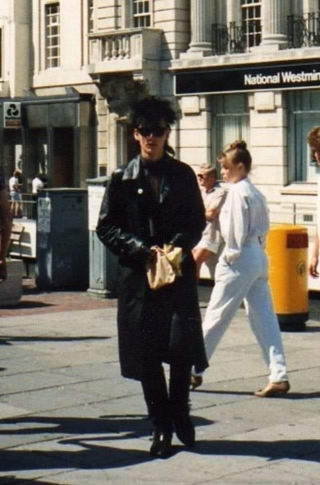 Post Punk Fashion, Goth Fashion Men, Trad Goth Outfits, Traditional Goth, 80s Goth, Goth Guys, 90s Goth, Goth Subculture, Goth Scene