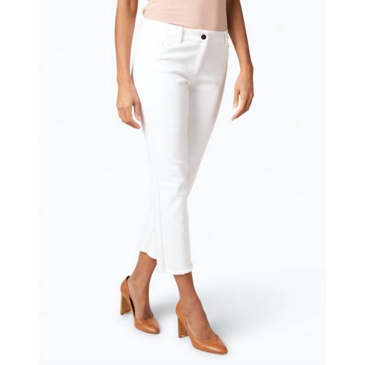 Thanks For Checking Out Our Fabulous Posh Closet!! All Of Our Items Are New With Tags! Never Worn Or Used <3 - Composition: 97% Cotton, 3% Elastane - Description: The Perfect Cropped Jean For Those Transitional Seasons. These Cropped Five Pocket Jeans From Elliott Lauren Have Been Designed In A Classic White Hue. They're Cut To A Cropped Length And Are Finished With Slightly Frayed Hems. Zipper Fly Front With Button Closure. Set-In Waist Band With Belt Loops. Five Pocket Style. Frayed Hem. Strai Elegant Cropped Leg Spring Jeans, Elegant Cropped Leg Jeans For Spring, Summer Workwear Pants With Frayed Hem, Elegant Mid-rise Jeans For Summer, Chic White Pants With Frayed Hem, White Jeans With Frayed Hem For Work, Elegant White Denim Bottoms, Elegant White Denim Jeans, White Cropped Jeans With Belt Loops