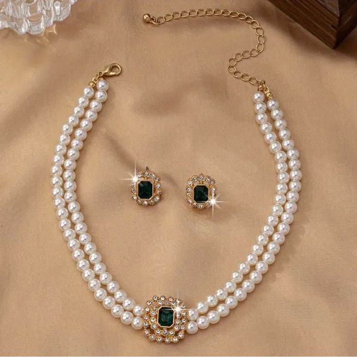 Elegant Luxury Style Double Row Faux Pearl Necklace And Stud Earrings Set With Rhinestone Embellishments And Square Acrylic Green Gems - Versatile Jewelry For Daily Wear Moti Necklace Set, Runway Necklace, Chunky Pearls, Versatile Jewelry, Drop Pendant Necklace, Long Beaded Necklace, Rhinestone Embellishments, Solitaire Necklaces, Green Gems