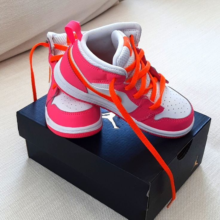 Brand New - Nike Orange And Pink High Tops Too Small On My Daughter Cute Pink Low-top Sneakers, Pink Jordan Sports Shoes, Pink High-top Jordan Shoes, Pink High-top Jordan Shoes For Streetwear, Pink Sporty Jordan Shoes, Pink Sporty Jordan Shoes For Sports, Cute Pink Sneakers For Streetwear, Pink Jordan Shoes For Streetwear With Round Toe, Sporty Pink High-top Jordan Shoes