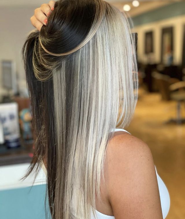 Top Hair Black Bottom Blonde, Ombre Underneath Hair, Money Piece No Highlights, Baddie Haircolor Ideas, Black Hair With Blonde Highlights Under, Blonde Hair In Front Brown In Back, Dark Hair With Blonde On Top, Chunky Highlights Black And Blonde, Top Brown Bottom Blonde Hair