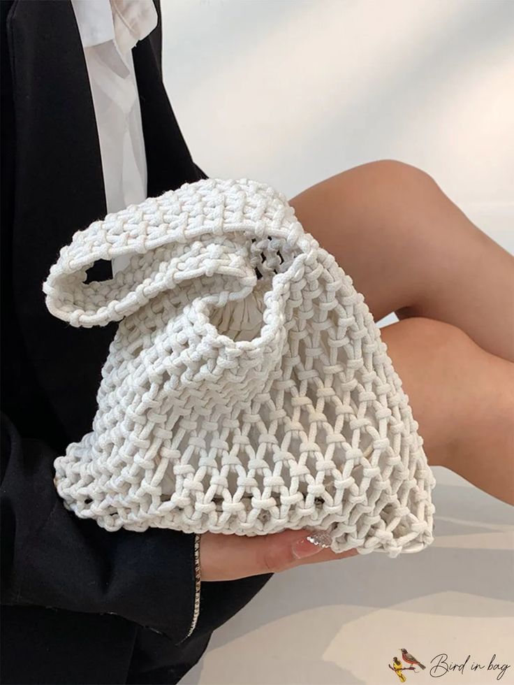 BirdinBag - Compact Coastal Tote: Stylish and Versatile Beach Vacation Bucket Bag Crochet Bags, Beach Holiday, Bag Straps, Crochet Bag, Beach Vacation, Bucket Bag, 20 Cm, 4 Inch, Color White