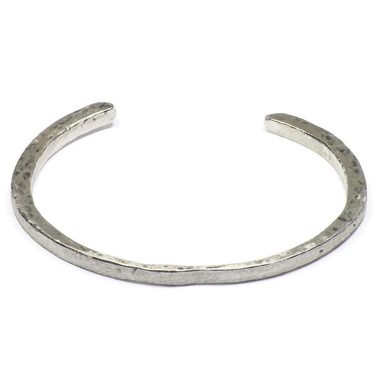 Silver hand-hammered open cuff bracelet. Bracelets Dainty, Hammered Cuff Bracelet, Open Bracelet, Classic Bracelets, Bracelet Online, Bold And Beautiful, Hammered Silver, Silver Cuff Bracelet, Silver Cuff