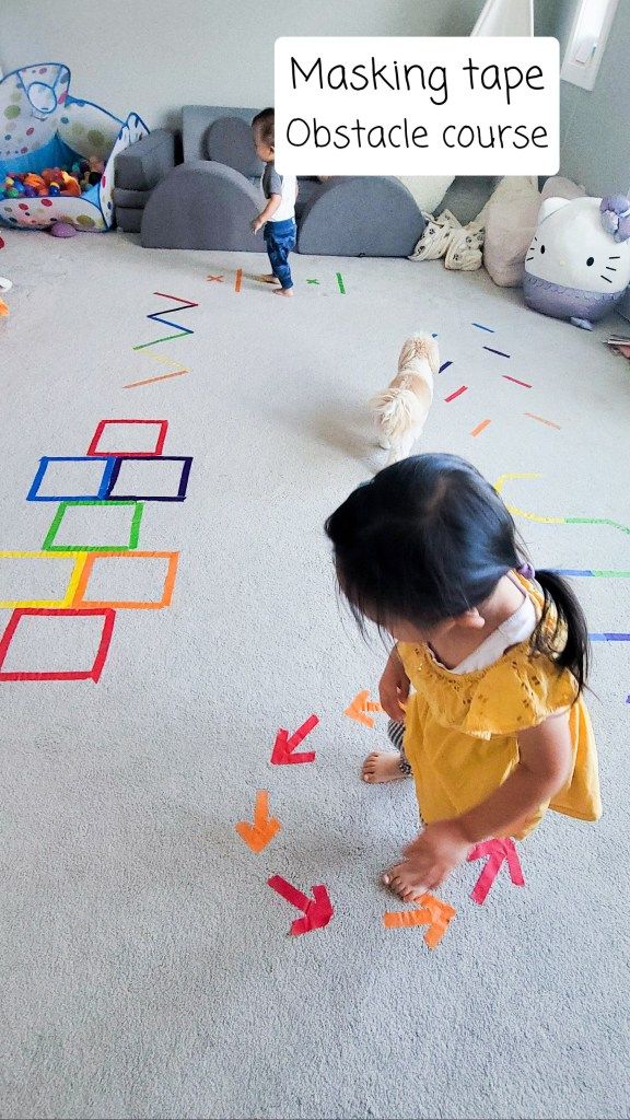 Easy toddler activities using masking tape! Gym For Preschoolers, Tape Obstacle Course, Obstical Course Ideas, Aftercare Ideas, Toddler Obstacle Course, Physical Development Activities, Toddler Exercise, September Lessons, Birthday Chart