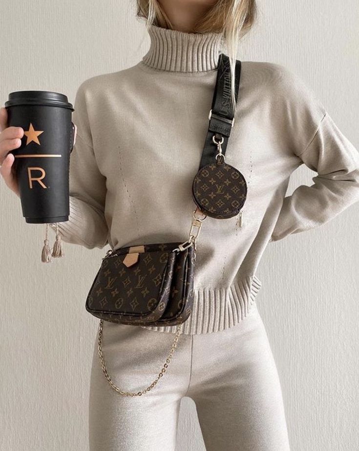 #LV Brixley Bags Outfit, Mini Crossbody Bag Outfit, Luis Vuitton Outfits, Lv Crossbody Bag, Louis Vuitton Bag Outfit, Vuitton Outfit, Crossbody Bag Outfit, Louis Vuitton Multi Pochette, Louis Vuitton Crossbody Bag