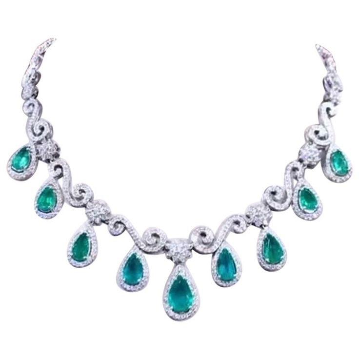 AIG Certified 22.75 Ct Zambian Emerald 8.53 Ct Diamonds 18K Gold Necklace Teal Jewelry, 18k Gold Necklace, Zambian Emerald, Large Gift, Multi Strand Necklace, Dream Jewelry, High Jewelry, Gorgeous Design, Elegant Outfit